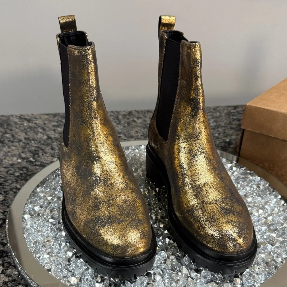 Ralph Lauren Metallic Gold Chelsea Lug Boots new 8.5